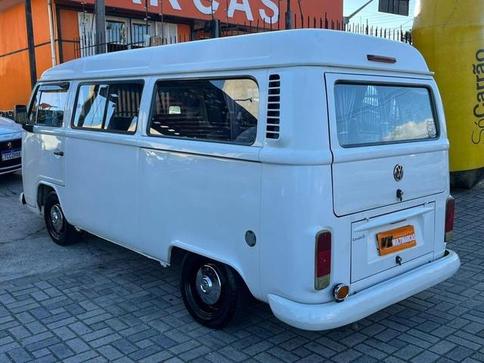 VOLKSWAGEN KOMBI