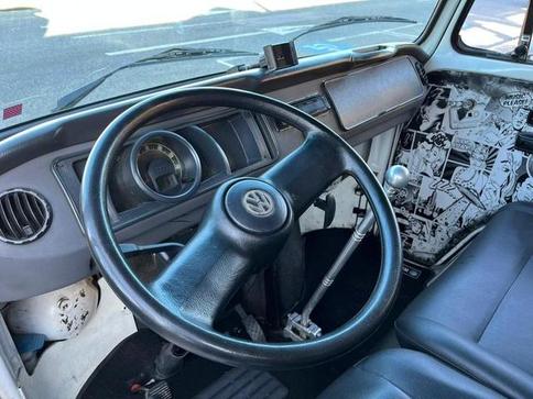 VOLKSWAGEN KOMBI