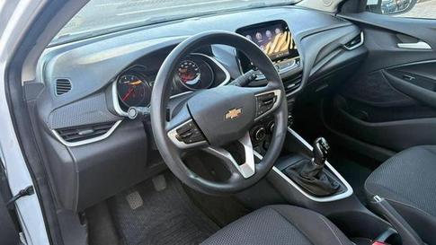 CHEVROLET ONIX PLUS 10MT LT2
