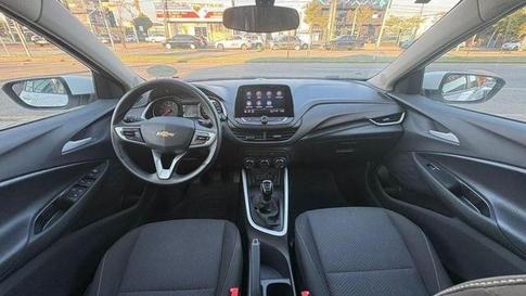 CHEVROLET ONIX PLUS 10MT LT2