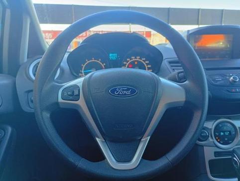FORD FIESTA 16SEL AT