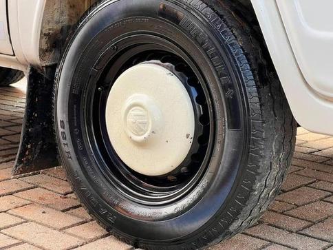VOLKSWAGEN KOMBI