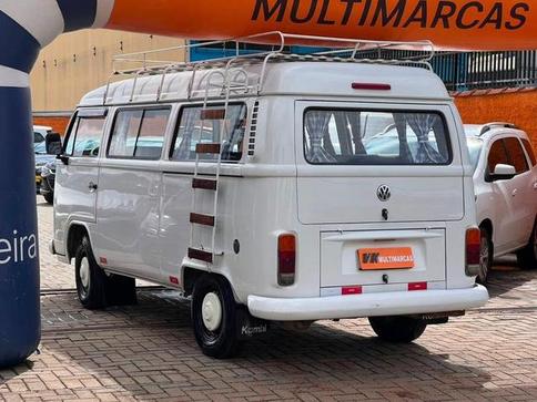 VOLKSWAGEN KOMBI