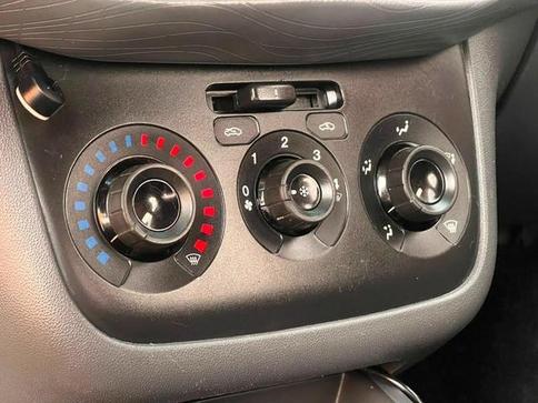 FIAT PUNTO ESSENCE 1.6