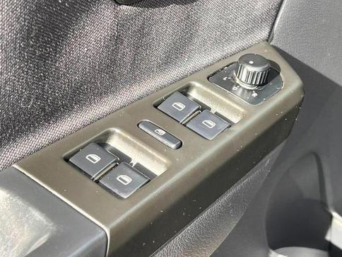 VOLKSWAGEN SPACEFOX TREND GII