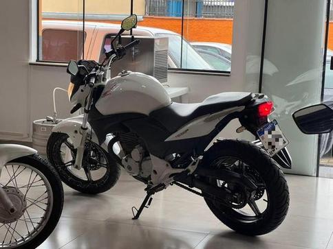HONDA CB 300R