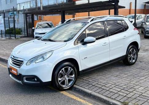PEUGEOT 2008 GRIFFE AT