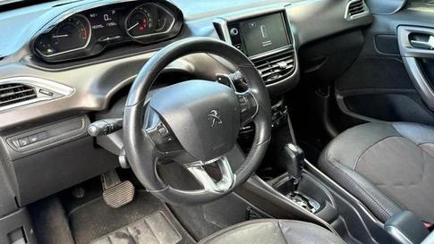 PEUGEOT 2008 GRIFFE AT