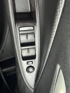 CHEVROLET ONIX PLUS 10MT LT2