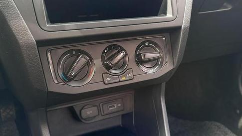 VOLKSWAGEN SAVEIRO CS RB MPI