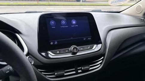 CHEVROLET ONIX PLUS 10TAT LT1