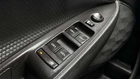 CHEVROLET ONIX PLUS 10TAT LT1