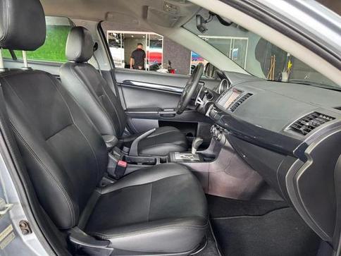 MITSUBISHI LANCER 2.0 CVT