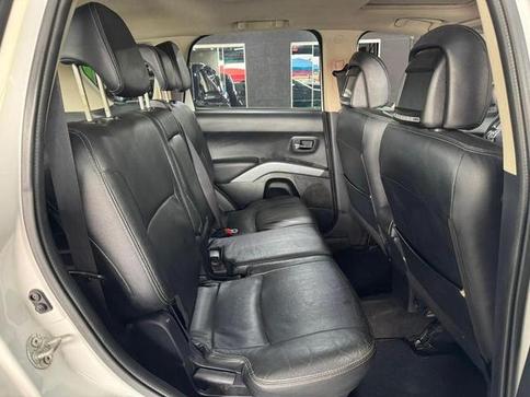 MITSUBISHI OUTLANDER 2.0