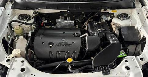 MITSUBISHI OUTLANDER 2.0