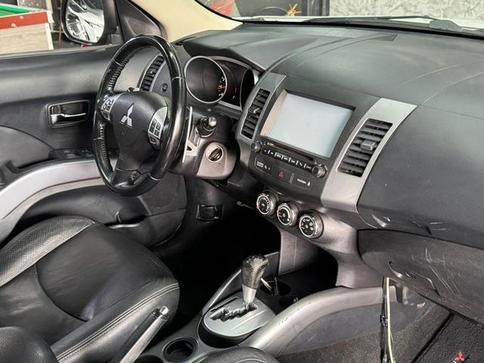 MITSUBISHI OUTLANDER 2.0