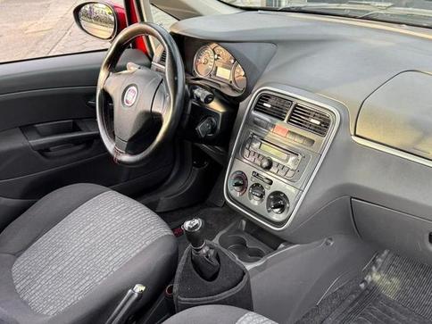 FIAT PUNTO 1.6 ESSENCE 16V FLEX 4P MANUAL