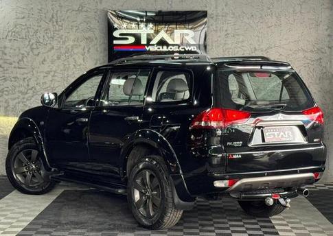MITSUBISHI PAJERO 4X4 HPE D