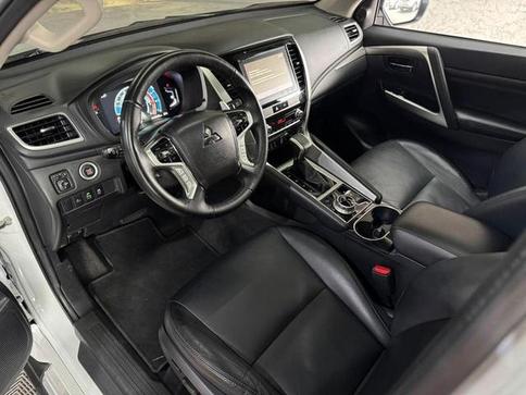 MITSUBISHI PAJERO SPORT HPE