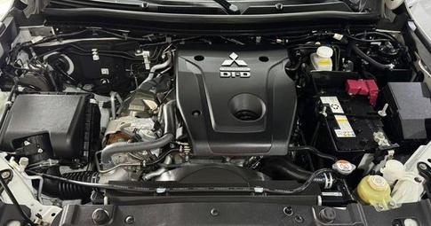 MITSUBISHI PAJERO SPORT HPE