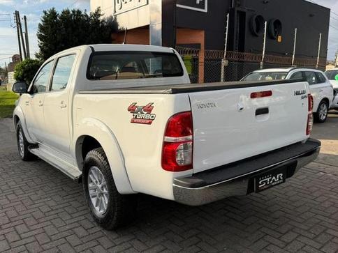 TOYOTA HILUX CD4X4 SRV