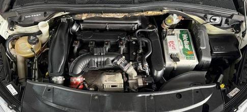 PEUGEOT 2008 GRIFFE 1.6 MANUAL