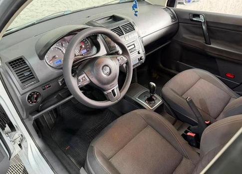 VOLKSWAGEN POLO SEDAN 1.6 8V COMFORTLINE 4P