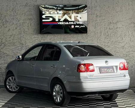 VOLKSWAGEN POLO SEDAN 1.6 8V COMFORTLINE 4P
