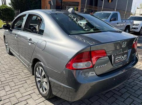 HONDA CIVIC LXL 1.8 16V FLEX AUT.