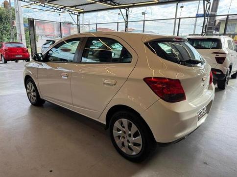 CHEVROLET ONIX 1.4 MT LT