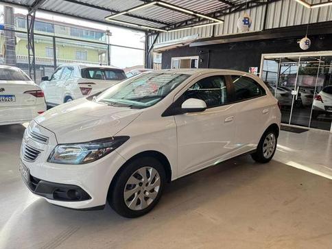 CHEVROLET ONIX 1.4 MT LT