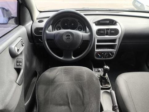 CHEVROLET CORSA SEDAN