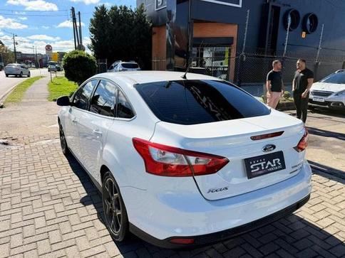 FORD FOCUS 2.0 SE PLUS 16V FLEX 4P POWERSHIFT
