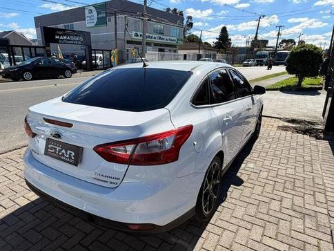 FORD FOCUS 2.0 SE PLUS 16V FLEX 4P POWERSHIFT