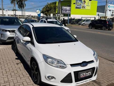 FORD FOCUS 2.0 SE PLUS 16V FLEX 4P POWERSHIFT