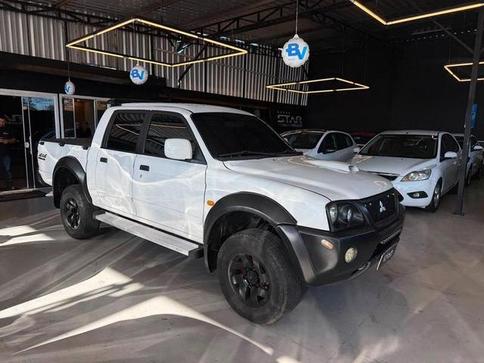 MITSUBISHI L200 SPORT 4X4 HPE