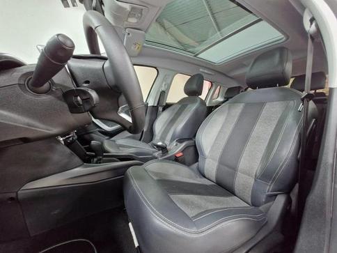 PEUGEOT 2008 STYLE 1.6 TURBO FLEX 16V 5P AUT.