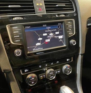 VOLKSWAGEN GOLF 1.4 TSI HIGHLINE 16V TOTAL FLEX 4P TIPTRONIC