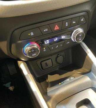 CHEVROLET ONIX 1.0 TURBO FLEX PLUS PREMIER AUTOM�TICO