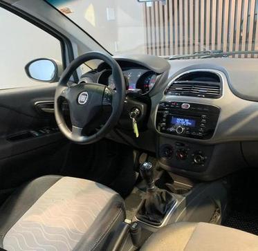 FIAT PUNTO 1.6 ESSENCE 16V FLEX 4P MANUAL