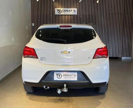 CHEVROLET ONIX 1.0 MPFI LT 8V FLEX 4P MANUAL