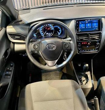 TOYOTA YARIS HA XL15