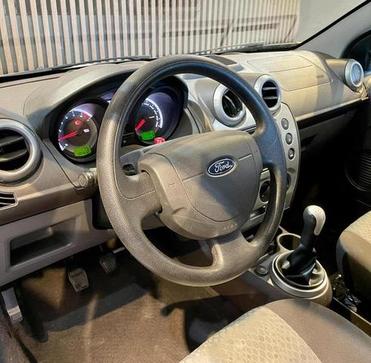 FORD FIESTA 1.6
