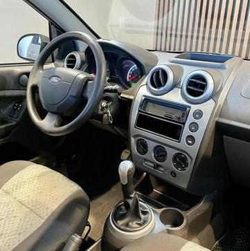 FORD FIESTA 1.6
