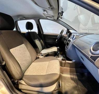 FORD FIESTA 1.6