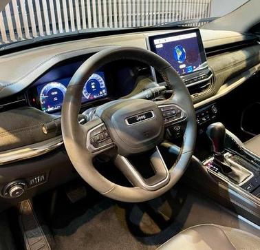 JEEP COMMANDER LIMITED T270 1.3 TB FLEX AUT