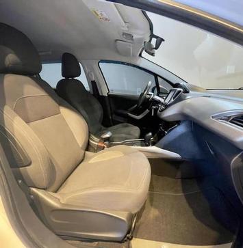 PEUGEOT 2008 ALLURE 1.6 AT
