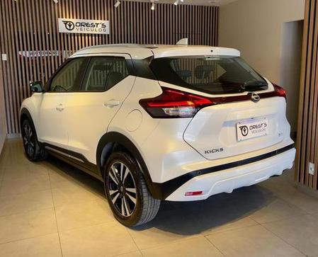 NISSAN KICKS ADVANCE CVT