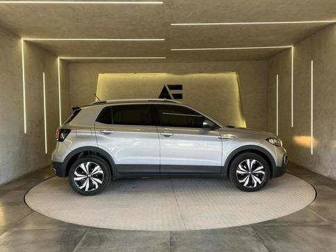 VOLKSWAGEN T CROSS HIGHLINE 250 TSI AUT