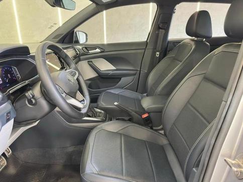 VOLKSWAGEN T CROSS HIGHLINE 250 TSI AUT